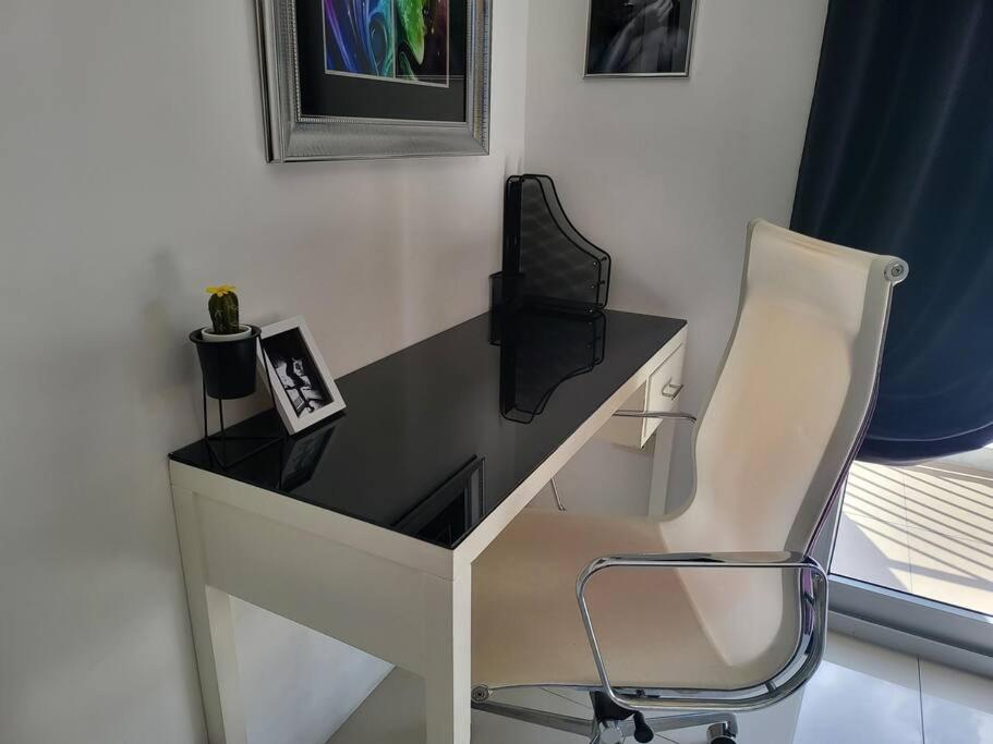 Kandi Tower 3, Premium 1Br With 2Cr & 2 Balcony. 앙헬레스 외부 사진