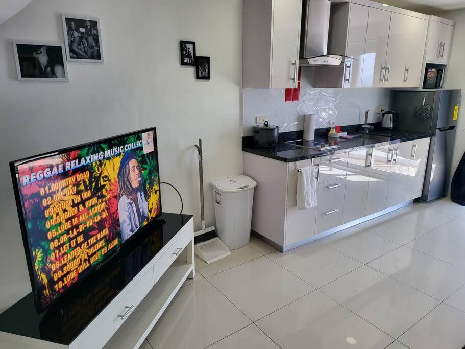 Kandi Tower 3, Premium 1Br With 2Cr & 2 Balcony. 앙헬레스 외부 사진