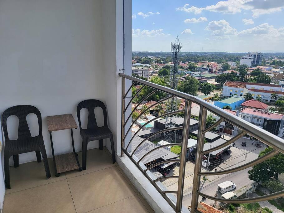 Kandi Tower 3, Premium 1Br With 2Cr & 2 Balcony. 앙헬레스 외부 사진