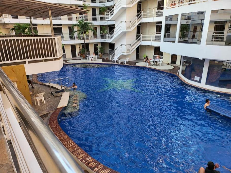 Kandi Tower 3, Premium 1Br With 2Cr & 2 Balcony. 앙헬레스 외부 사진