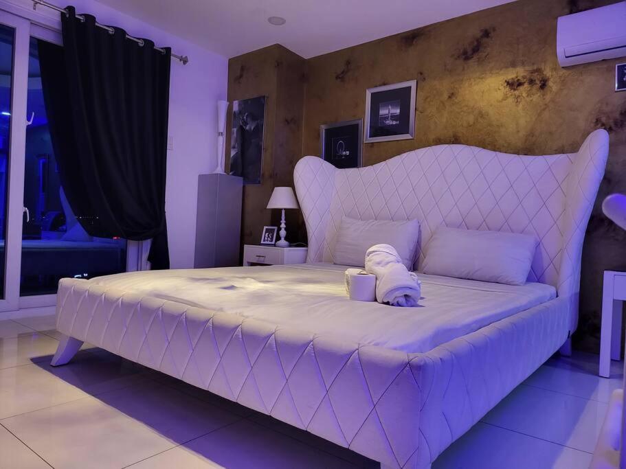 Kandi Tower 3, Premium 1Br With 2Cr & 2 Balcony. 앙헬레스 외부 사진
