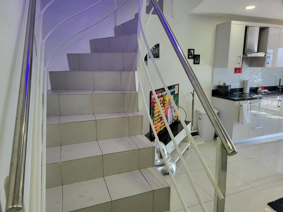 Kandi Tower 3, Premium 1Br With 2Cr & 2 Balcony. 앙헬레스 외부 사진